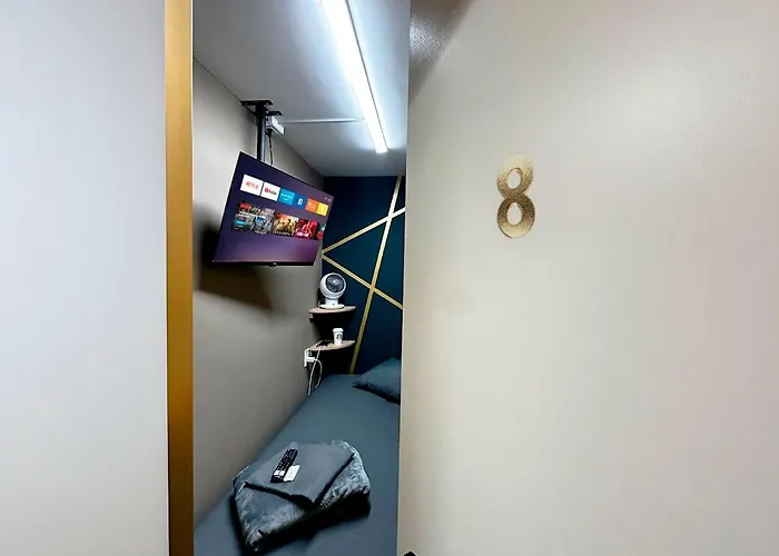 Polanco Mp 1 Capsule hotel *
